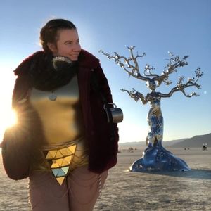 Meet your Posher, Olivia